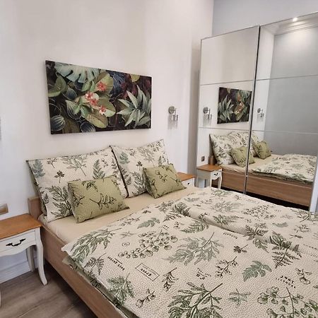 Apartment Opera Vintage - Budapest City Centre Bagian luar foto